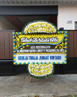 Papan Bunga Duka di Sumahilang